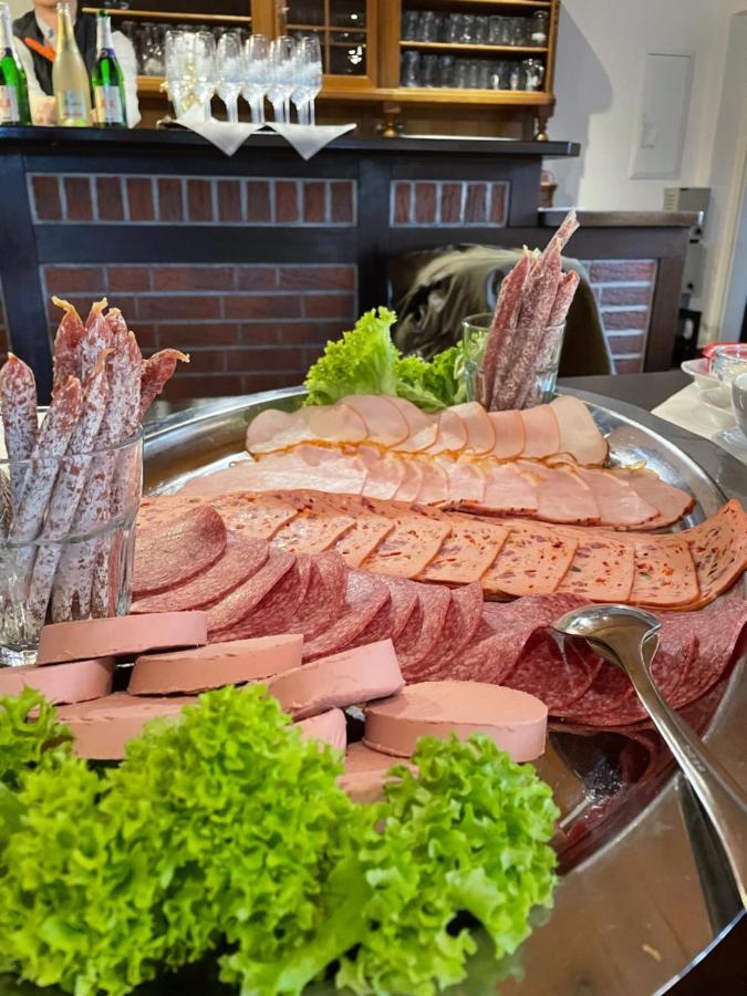 Landgasthof Kasch - Hotel Und Restaurant 马兰迪 外观 照片